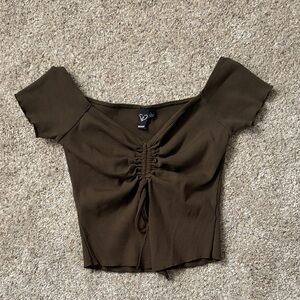 Windsor Olive Off-Shoulder Crop Top